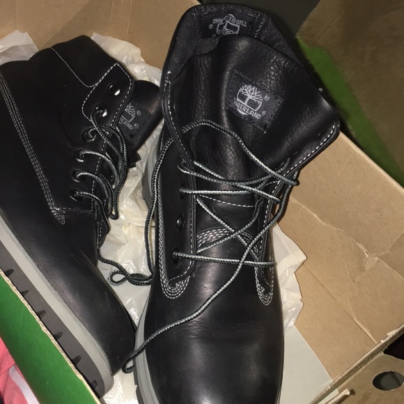 Timberlands - Picture 6 of 6